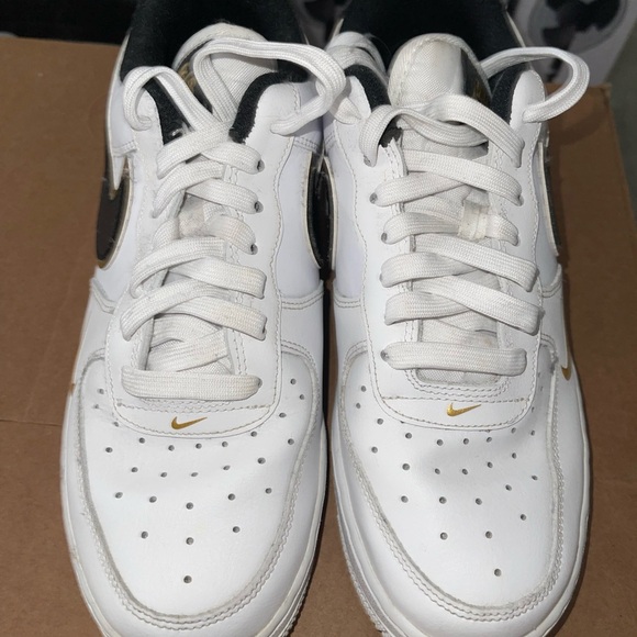 NIKE AIRFORCE 1’S White, Black, Gold - Picture 3 of 5